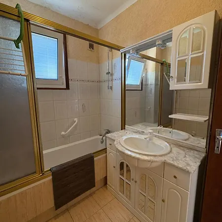 Avec Piscine Face Aux Pyrenees Apartamento *