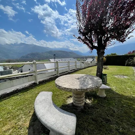 Avec Piscine Face Aux Pyrenees Apartamento